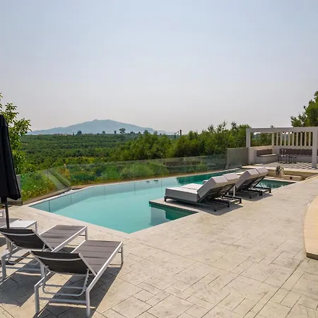 Villa Moonstone Mouzákion